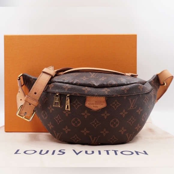 Louis Vuitton Other - ❌️❌️SOLD❌️❌️CA60 💚 Louis Vuitton Monogram Canvas Bum Bag